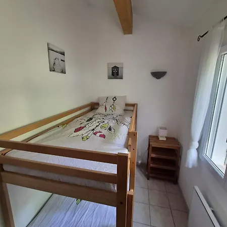 Mazet Sous Les Chenes Nyaraló *